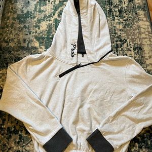 Ptula Cropped Sweatshirt